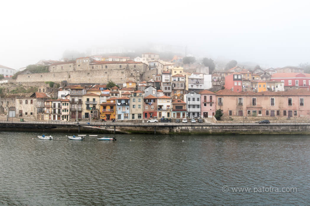 Porto am Flussufer Douro
