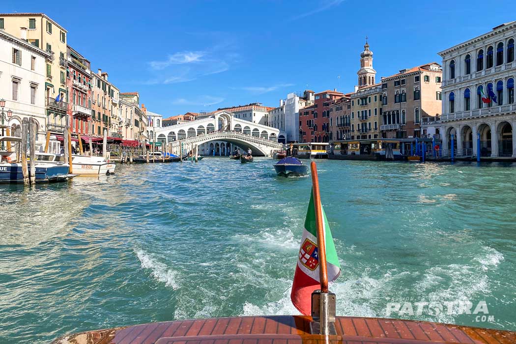 Mit dem Boot durch Venedig