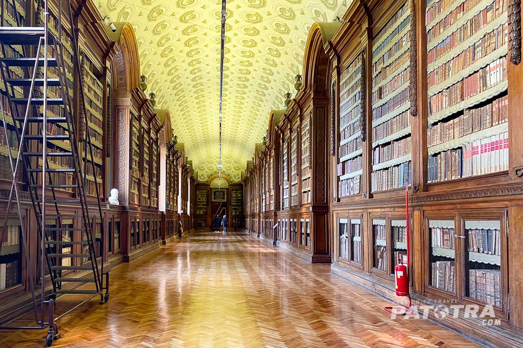 Nationalgalerie und Bibliothek in Parma