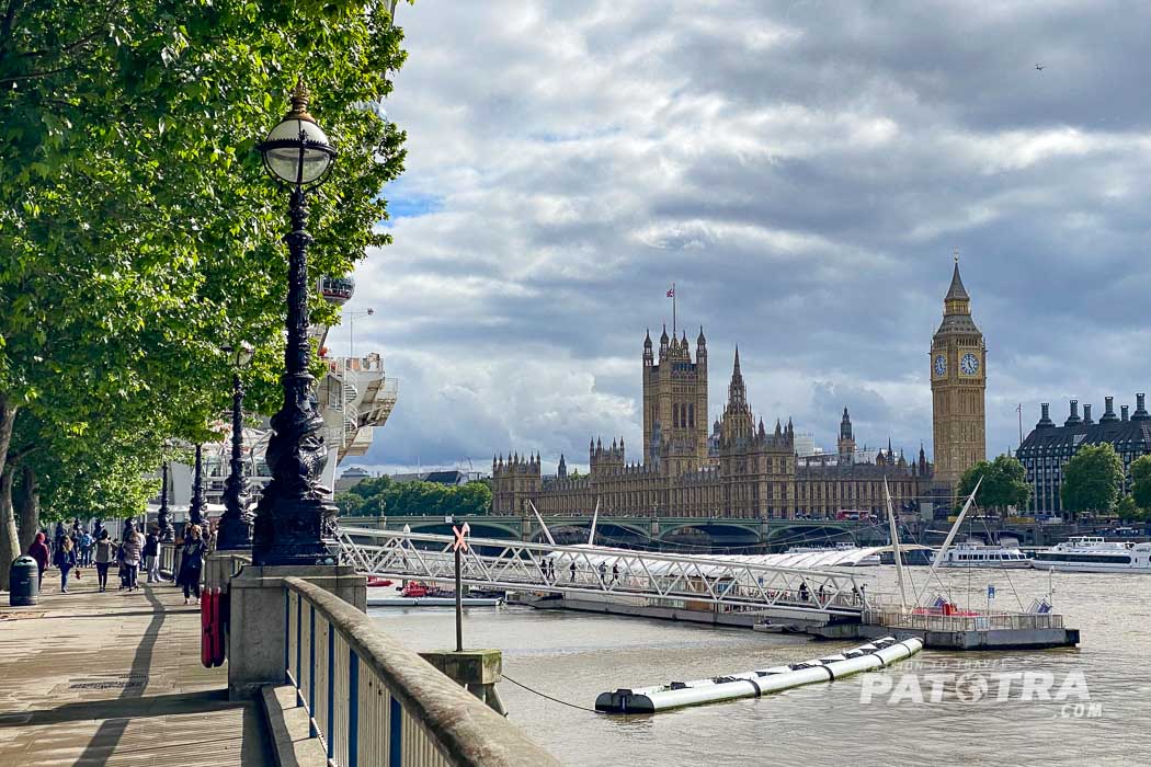 Der Blick auf Westminster mit Big Ben und Housses of Parliament