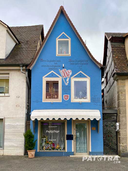 Ein kleines, blaues Haus in Forchheim