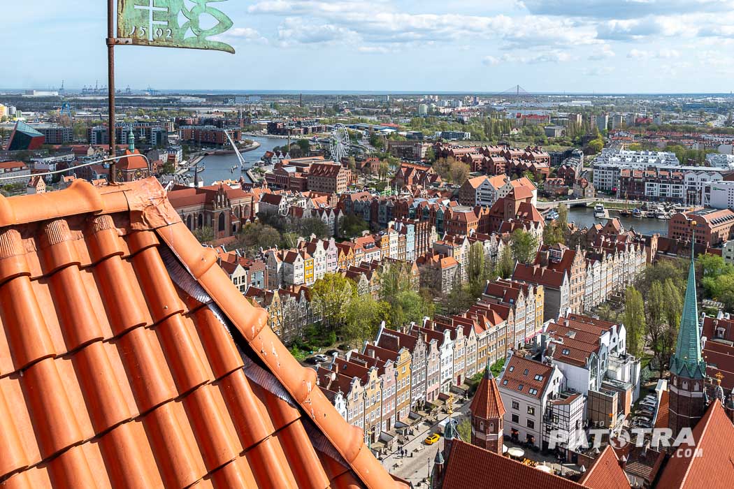 Blick von der Marienkirche auf Danzig